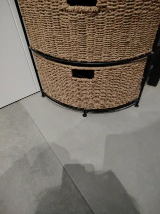 Mueble Auxiliar Cestas Mimbre  ideal para baños.