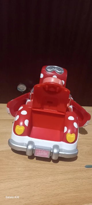 Muñeca I Love Minnie con Coche