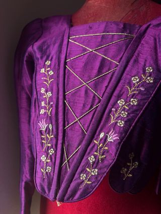 Corpiño fallera niña morado y dorado