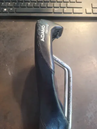 Sillín Adamo Racing Negro