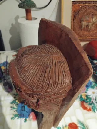 Rostro de Cristo tallado a mano