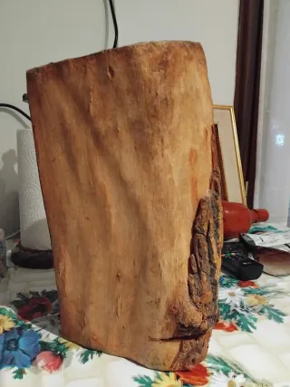 Rostro de Cristo tallado a mano