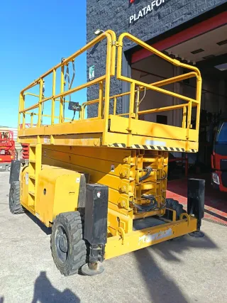 Tijera Elevadora Diesel HAULOTTE H18SX