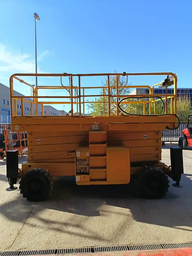 Tijera Elevadora Diesel HAULOTTE H18SX