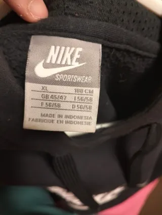 Sudadera Nike Negra
