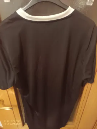 Camiseta Adidas Negra