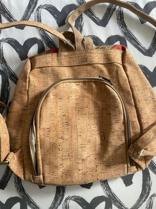 Mochila de corcho con diseño patchwork