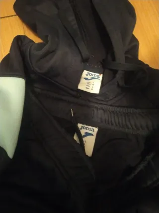 Chándal y ropa Joma Talla L precio simbólico
