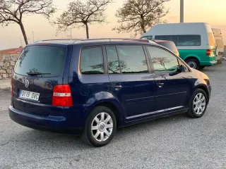 Volkswagen Touran 667035657