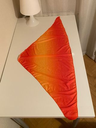 Conjunto bikini y pañuelo naranja