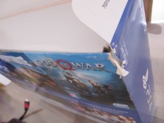 Consola PS4 Slim 1TB + 2 Mandos + Cables