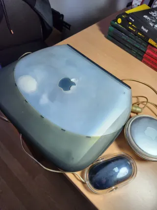 iBook Apple Blanco