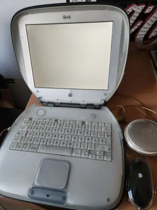 iBook Apple Blanco