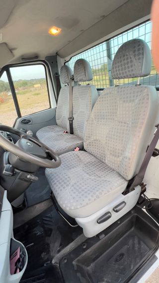 Ford Transit 2006 VOLQUETE como nuevo.