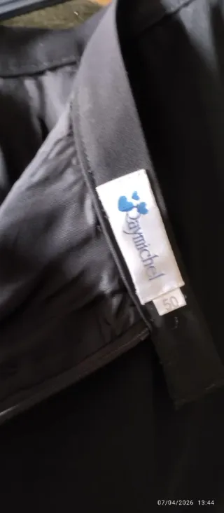 Traje de chaqueta y falda negro