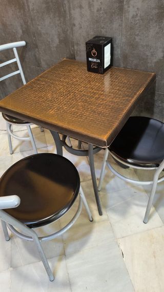 Mesas y sillas de interior