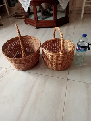 Bonitas cestas de mimbre (2 unidades)