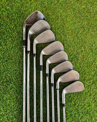 Set Palos de Golf TAYLORMADE 320