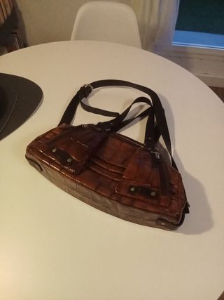 Bolso vintage piel marrón y rojo. Marca Petusco