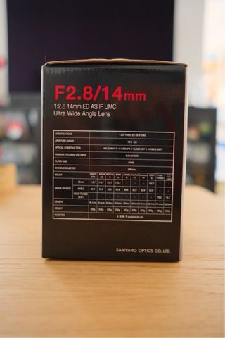 Samyang 14mm f/2.8 ED AS IF UMC para Sony