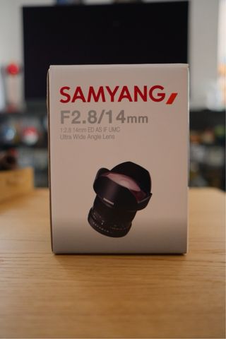 Samyang 14mm f/2.8 ED AS IF UMC para Sony