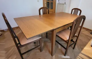 Mesa extensible Ikea + 4 sillas