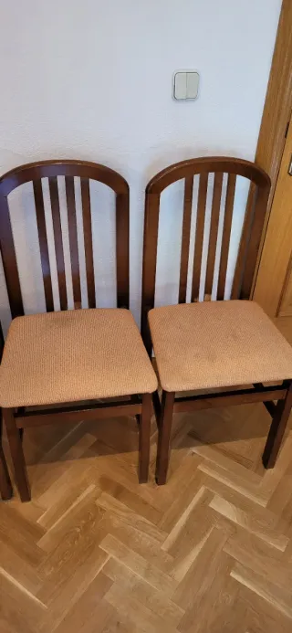 Mesa extensible Ikea + 4 sillas