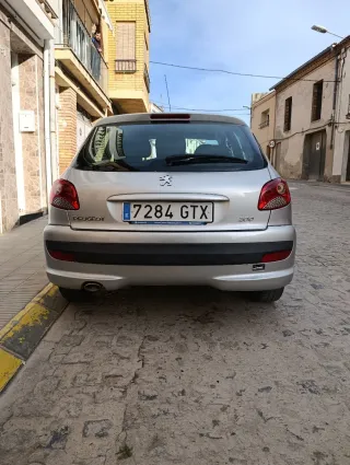 Peugeot 206 plus 2010