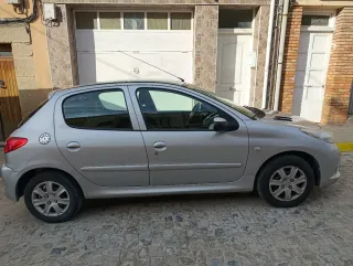 Peugeot 206 plus 2010