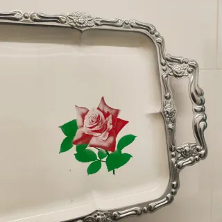 BANDEJA ANTIGUA PRECIOSA