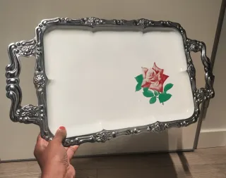 BANDEJA ANTIGUA PRECIOSA