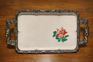 BANDEJA ANTIGUA PRECIOSA