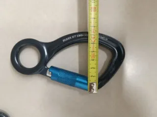 Lote 4 mosquetones Irudek 977