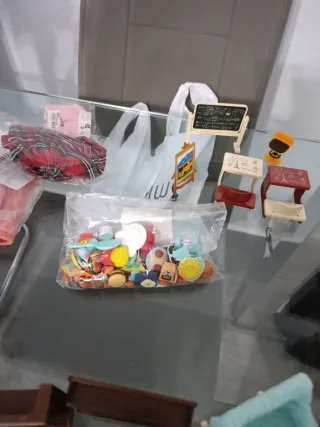 Accesorios Casa Muñecas se puede vender por separa