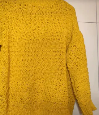 Jersey de punto amarillo