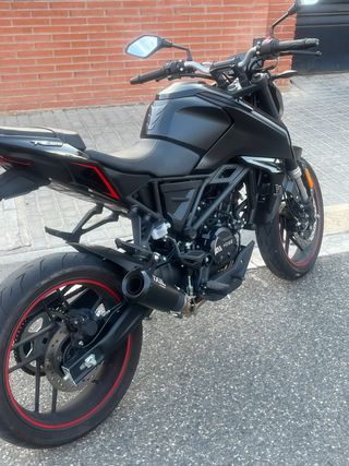 Moto Voge 125 R Negra