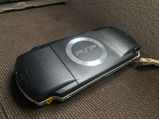 Sony PSP-1004 Value Pack Negra