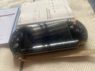 Sony PSP-1004 Value Pack Negra