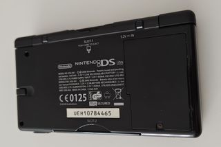 Nintendo DS Lite negra + juegos + cargador y lápiz