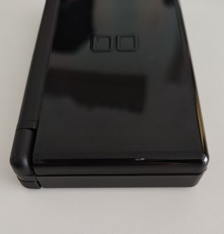 Nintendo DS Lite negra + juegos + cargador y lápiz