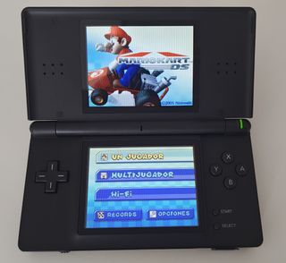 Nintendo DS Lite negra + juegos + cargador y lápiz