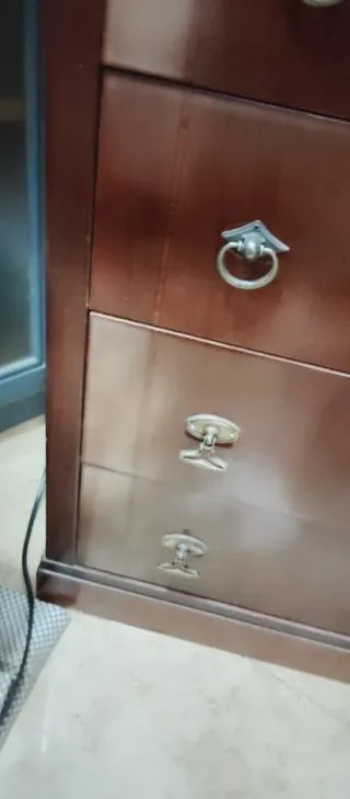 Escritorio  Mueble de madera marrón
