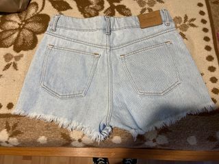 Shorts vaqueros Pull&Bear deshilachados