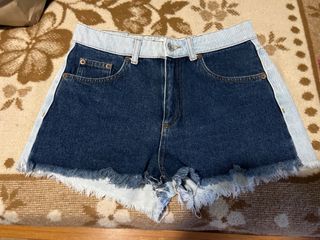 Shorts vaqueros Pull&Bear deshilachados