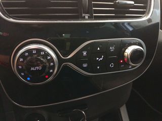 Renault Clio Limited 1.2 16v 55 kW (75 CV)