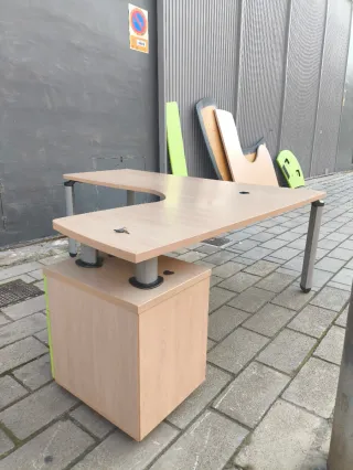 Mesas de oficina de madera