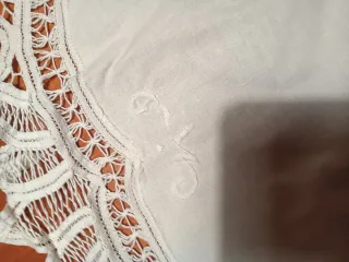 Centrino fatto a mano in tessuto