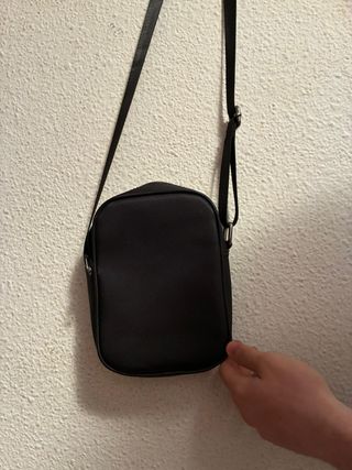 Riñonera Lacoste Negra