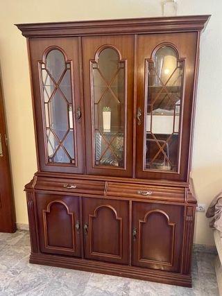 Mueble / vitrina de salón madera y cristal