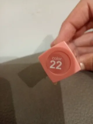 Pintalabios rojo brillo y shimmer blanco brillo